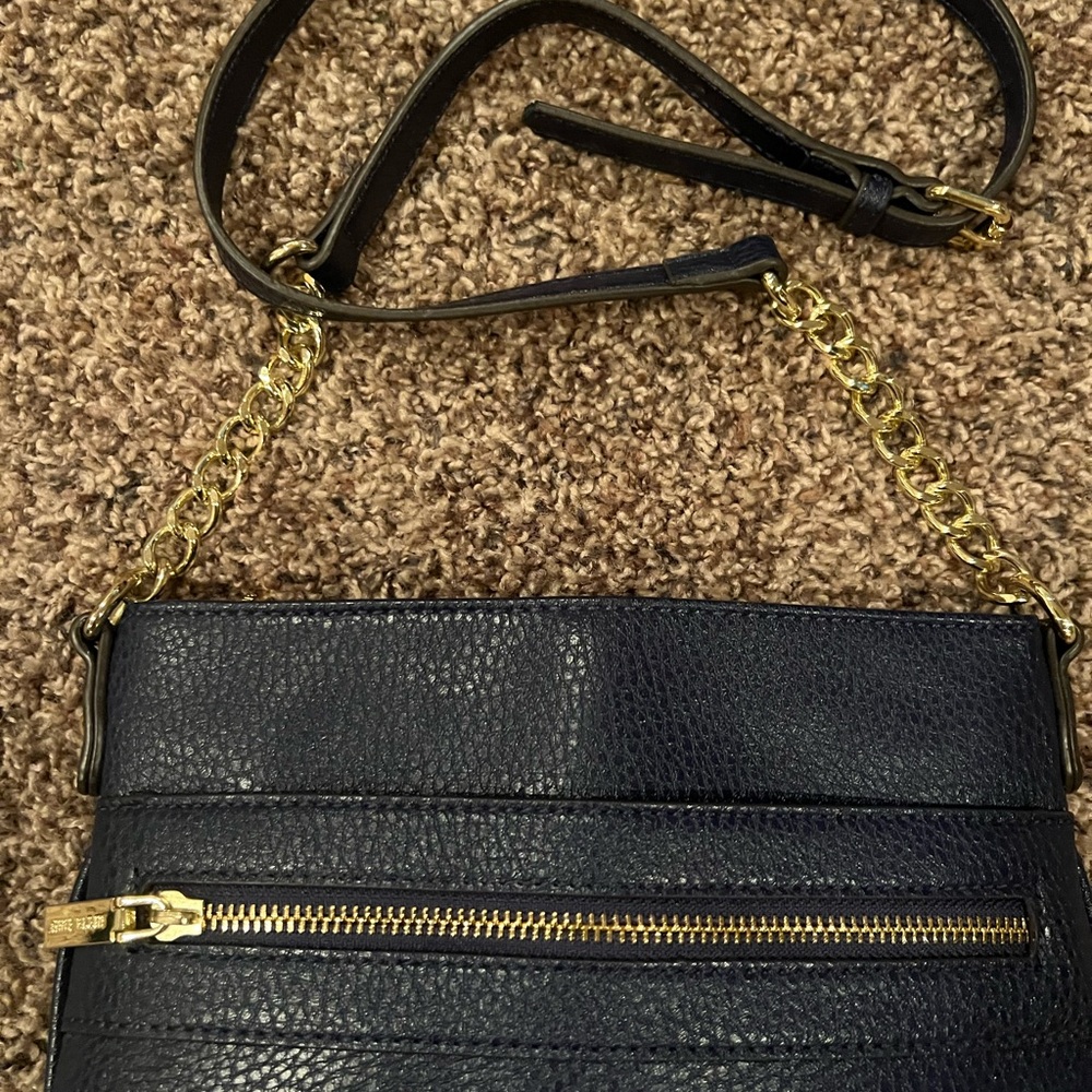 Anne Klein Navy Blue Crossbody with adjustable strap, gold tone hardware, NWOT - Picture 4 of 13